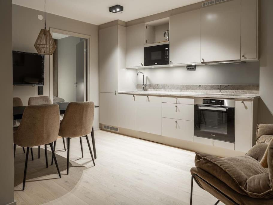 Mountain Retreat For 4 In Are Ski-In Ski-Out Apt- No Windows Exteriör bild